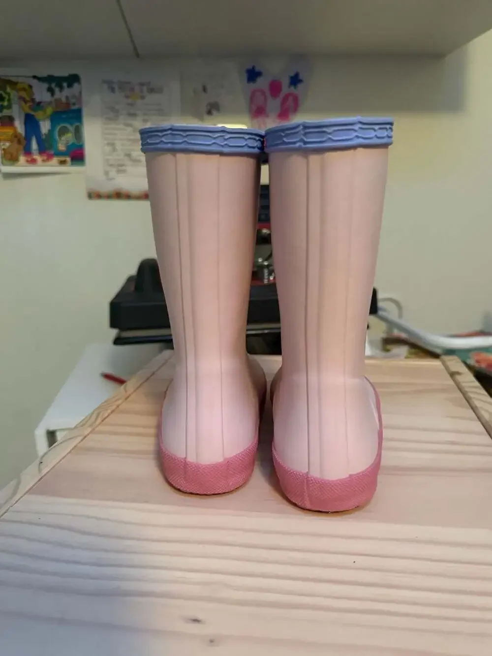 Hunter First Classic Boot Size US 11 Pink Rubber Rain Boots